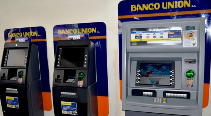 Cómo sacar dinero del cajero Banco Unión