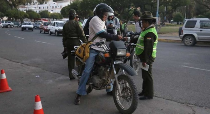 Cuánto es la multa por no tener licencia de moto