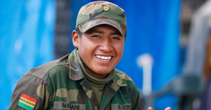 Cuánto gana un militar en Bolivia