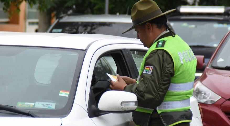 Multas por licencia vencida en Bolivia